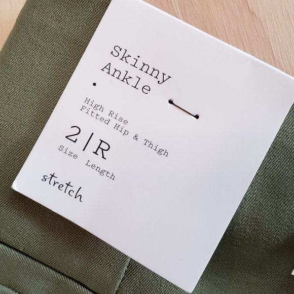 A New Day Skinny Ankle High Rise Chino Pants Size 2 Stretch Olive Green NEW - Picture 2 of 6